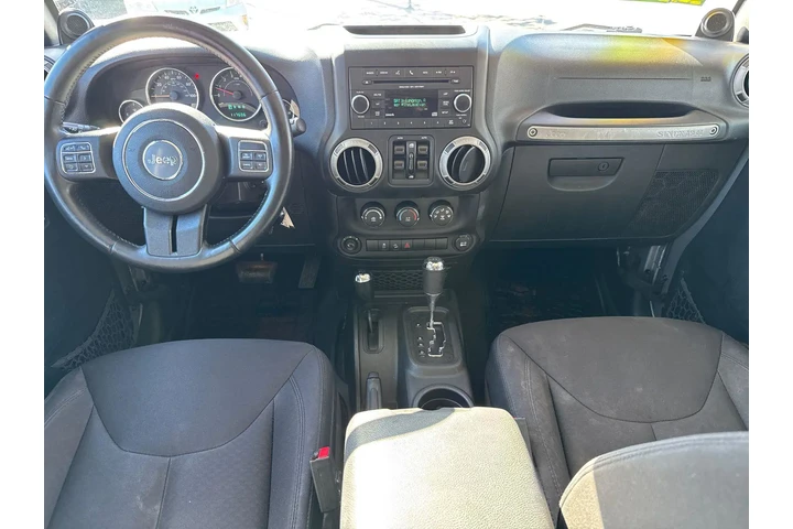 $13995 : Jeep Wrangler Unlimited 2014 image 10