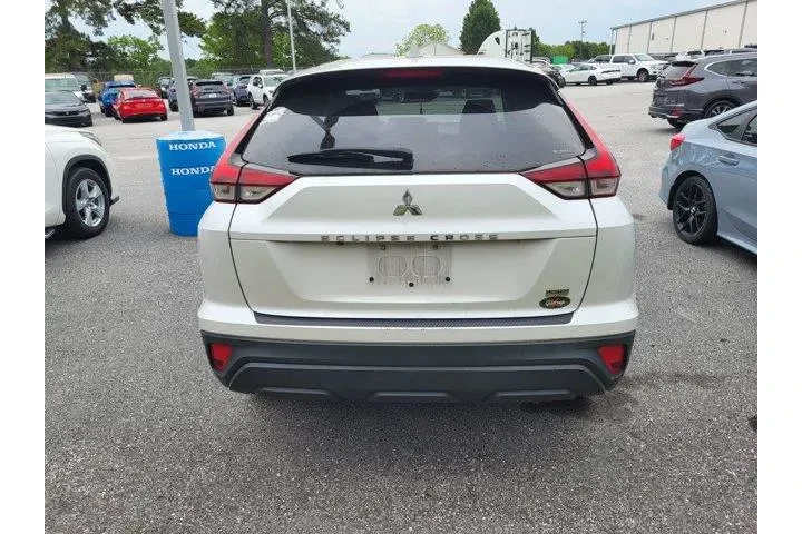 $17731 : Mitsubishi Eclipse Cross 202 image 5
