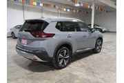 $28344 : Nissan Rogue 2023 Platinum 4 thumbnail