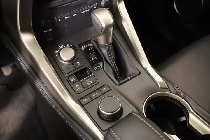 $14528 : Lexus NX 200t 2017 4dr Cross image 7