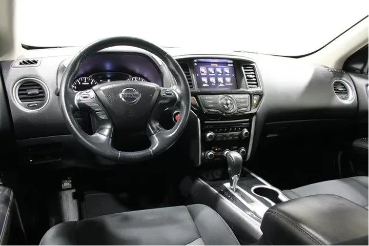 $17982 : Nissan Pathfinder 2019 S 4dr image 2