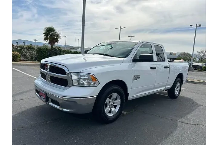 $27995 : Ram 1500 Classic 2024 4x2 SL image 2