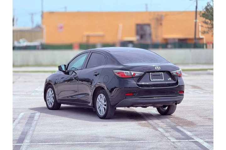 $5999 : Scion IA 2016 image 6