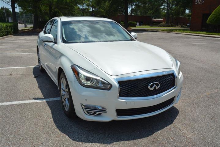 2019 Q70 3.7 Luxe image 4