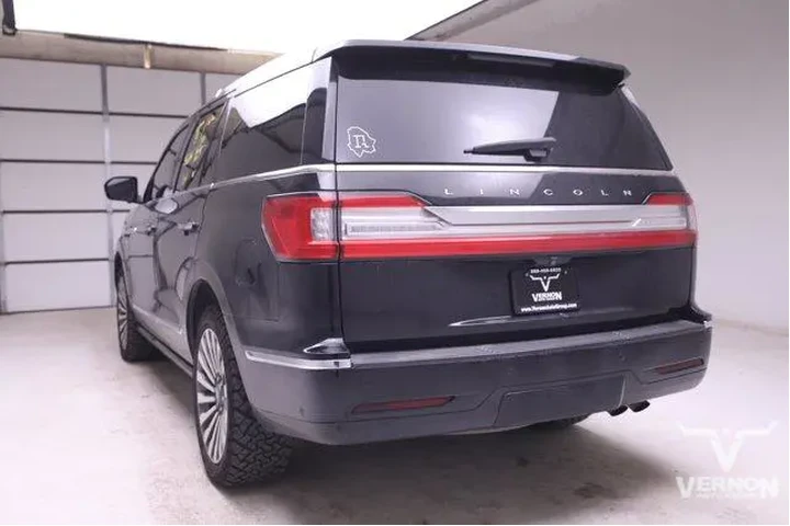 $26999 : Lincoln Navigator 2018 4x4 R image 2