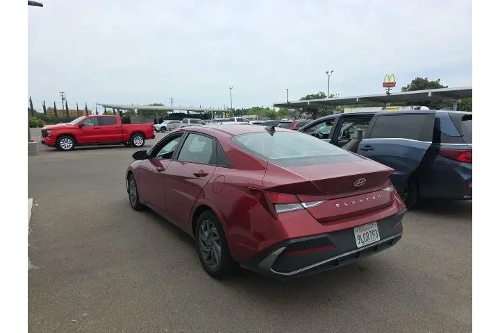 $20900 : Hyundai ELANTRA 2024 SEL 4dr image 4