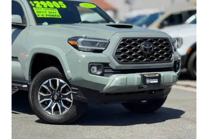 $24995 : Toyota Tacoma 2022 4x2 TRD S image 3
