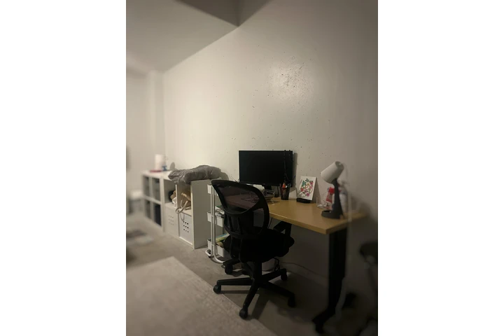 $925 : Habitación privada para mujer image 1