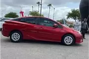 2016 Toyota Prius Two thumbnail