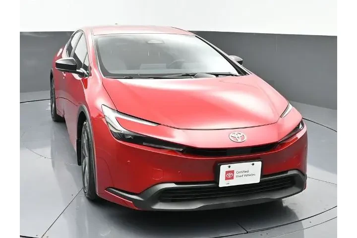 $26094 : Toyota Prius 2024 LE 4dr Hat image 3