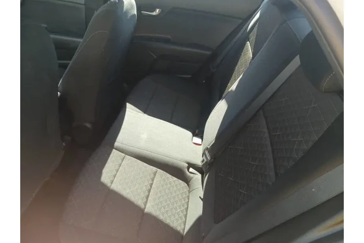 $10900 : 2022 Rio S image 5