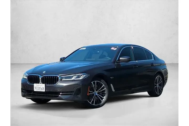 $34445 : BMW 5 Series 2023 530e 4dr S image 1