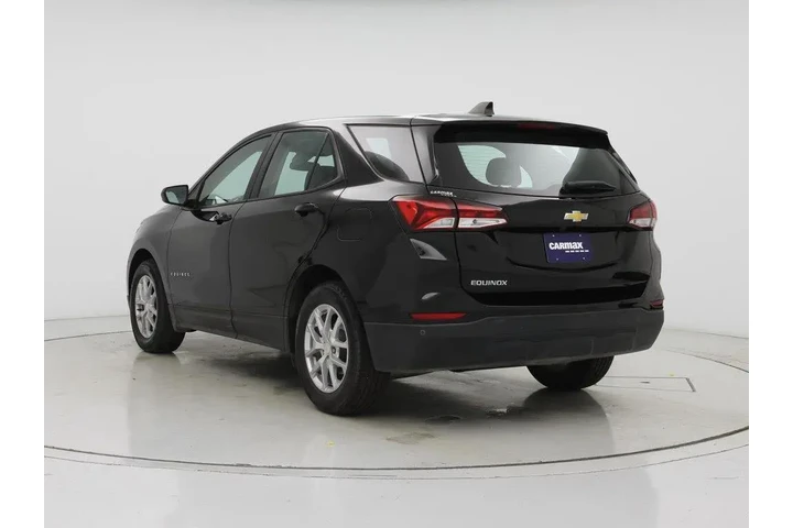 $19998 : Chevrolet Equinox 2023 LS 4d image 2