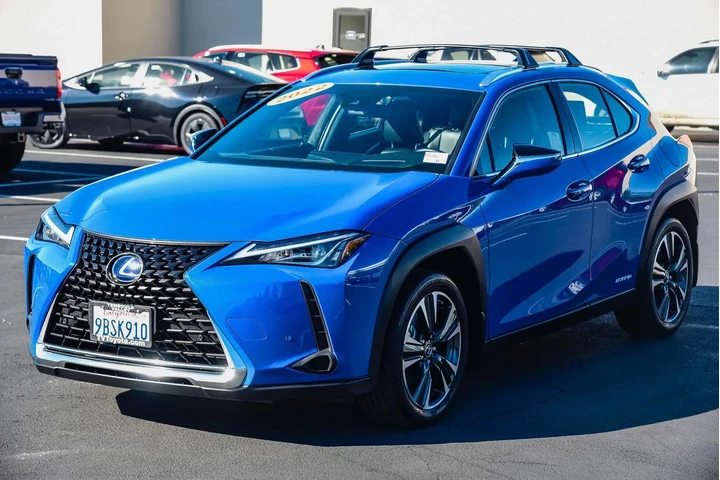 $31498 : Lexus UX 250h 2022 AWD 4dr C image 3