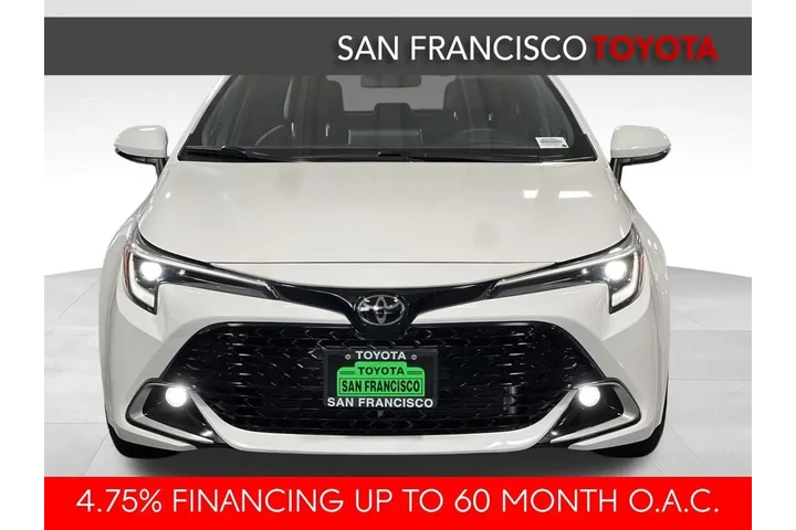 $27588 : Gold Certified 2025 Corolla H image 8