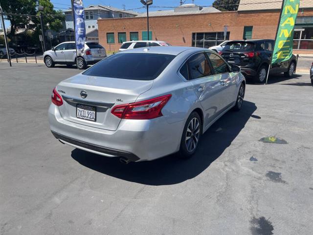 $12995 : 2017 Altima 2.5 SL image 6