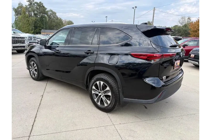 $32950 : 2022 Highlander XLE image 7
