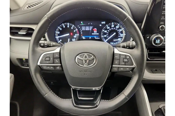 $35998 : Toyota Highlander 2020 XLE 4 image 10