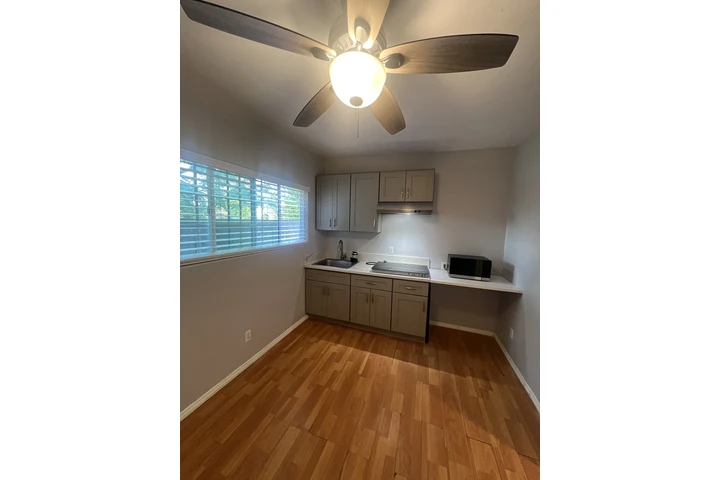 $1750 : UTILIDADES INCLUIDAS image 2