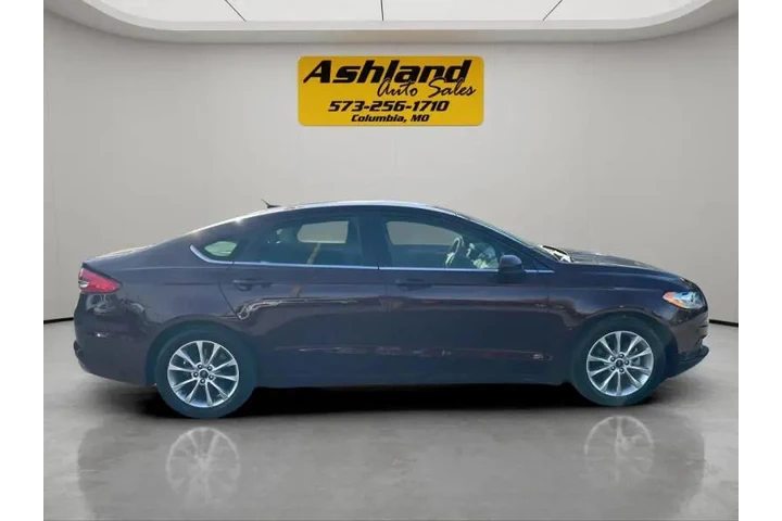 $10900 : 2017 Fusion SE image 7