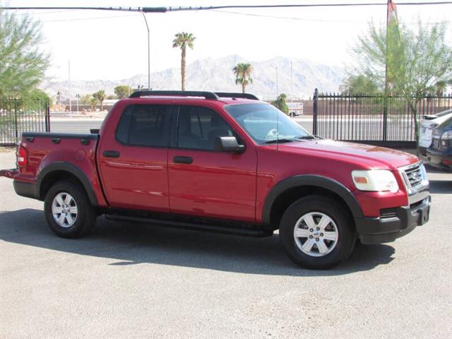 $11995 : 2007 Explorer Sport Trac XLT image 3