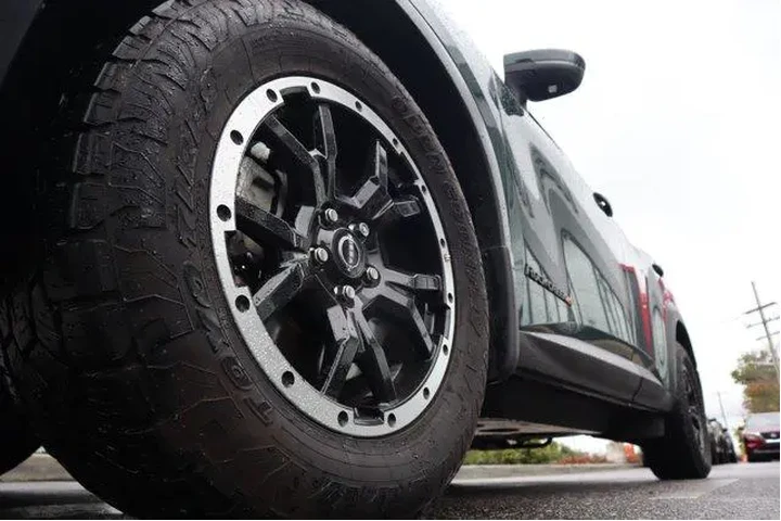 $30992 : Nissan Pathfinder 2023 AWD R image 10