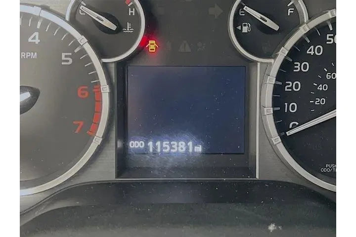 $28975 : Toyota Tundra 2016 4x4 SR5 4 image 6