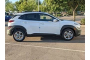 $19859 : Hyundai KONA 2023 SEL 4dr Cr thumbnail