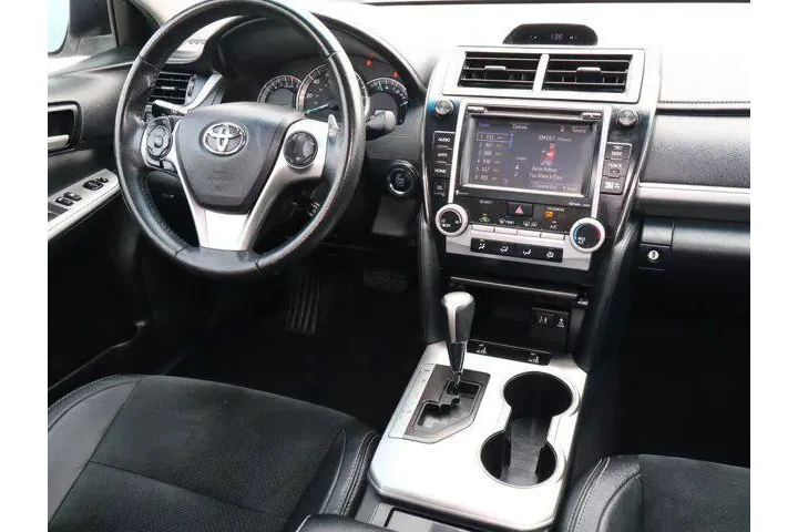 $16213 : Toyota Camry 2014 SE V6 4dr image 9