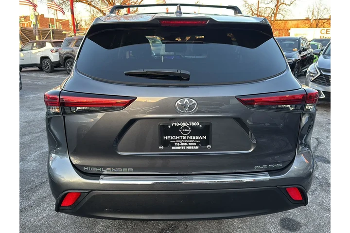 $36990 : Toyota Highlander 2023 AWD L image 5