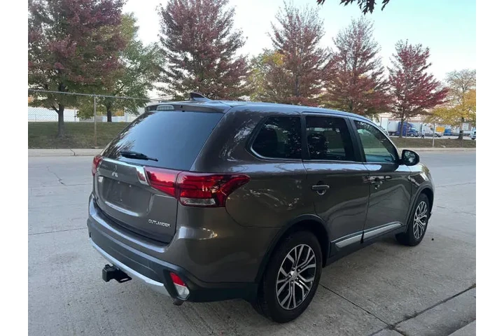$10995 : 2018 Outlander ES image 7