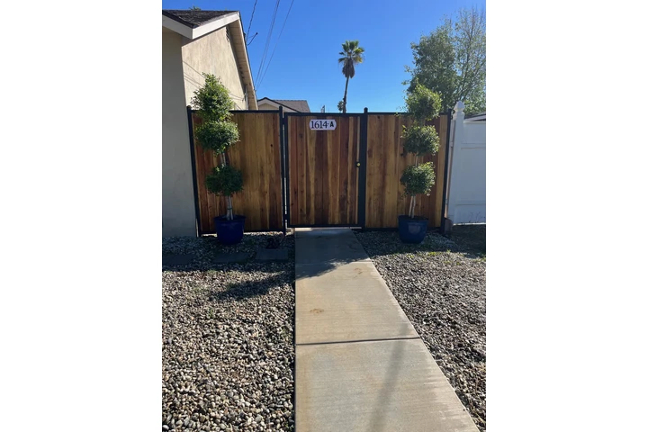 $2975 : Casa nueva para rentar image 1