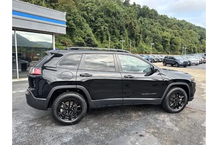 $21156 : Jeep Cherokee 2023 4x4 Altit image 3