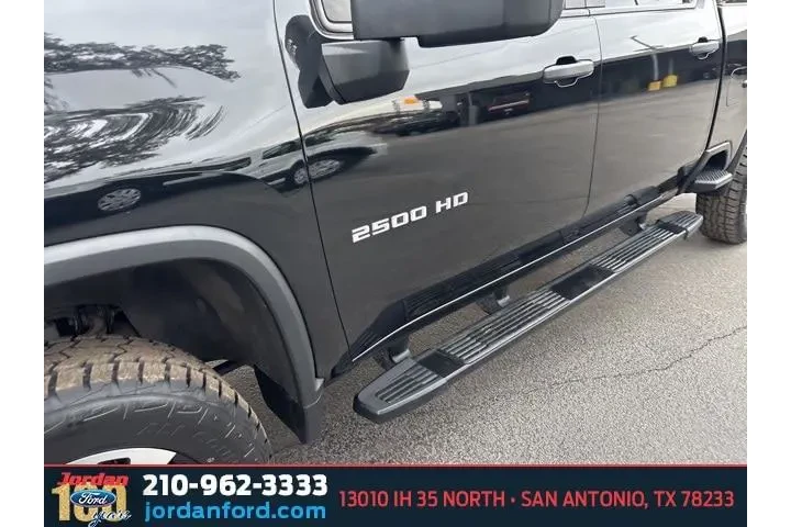 $32994 : Chevrolet Silverado 2500HD 2 image 4