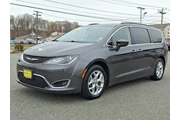 $14599 : Chrysler Pacifica 2018 Touri thumbnail