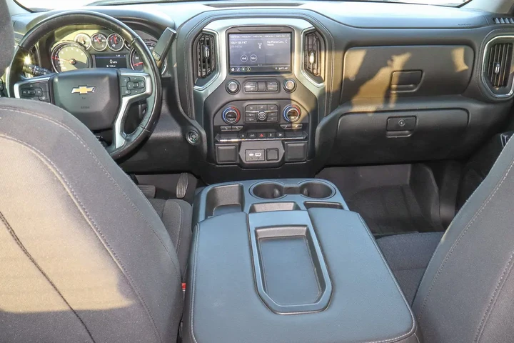 $25988 : 2020 Silverado 1500 4WD Doubl image 10