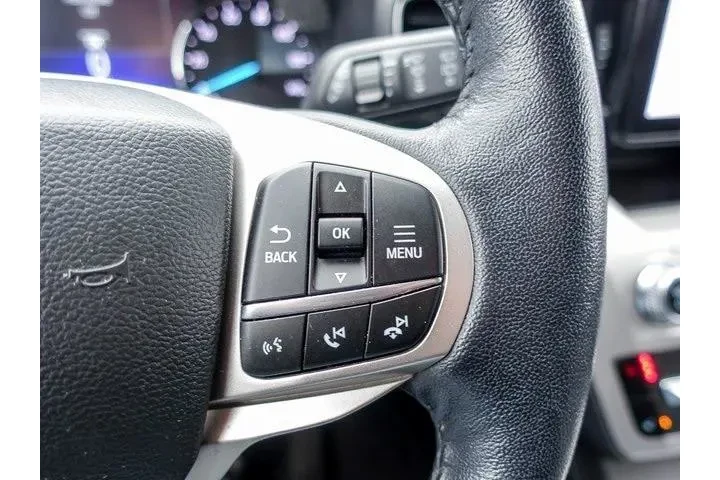 $32963 : Ford Explorer 2023 AWD XLT 4 image 6