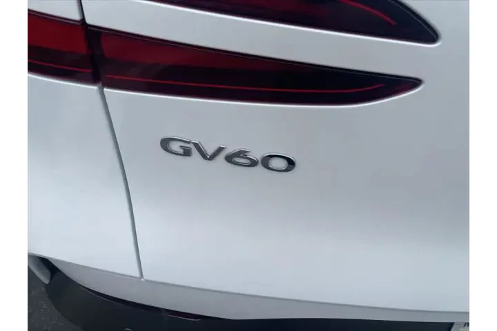 $29000 : Genesis GV60 2024 AWD Advanc image 8