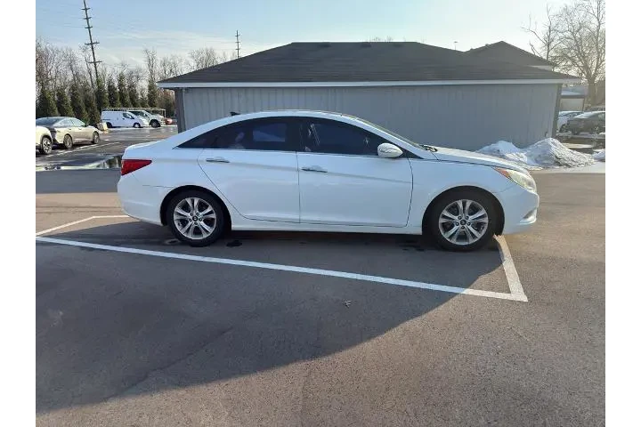 $9000 : Hyundai SONATA 2012 Limited image 3