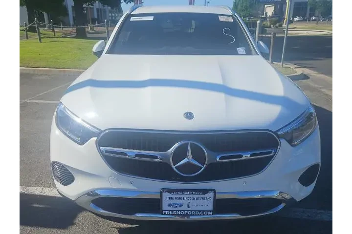 $31500 : Mercedes-Benz GLC 2024 GLC 3 image 4