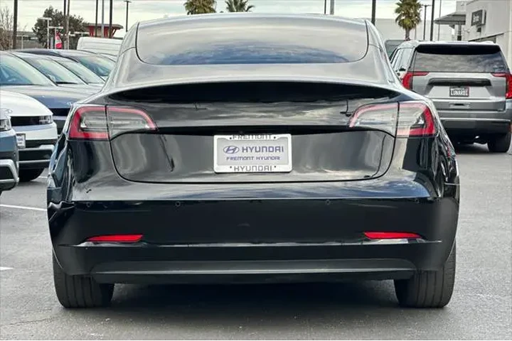 $20988 : Tesla Model 3 2021 Standard image 4