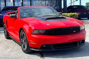 $1500 : MUSTANG CONVERTIBLE 2D thumbnail