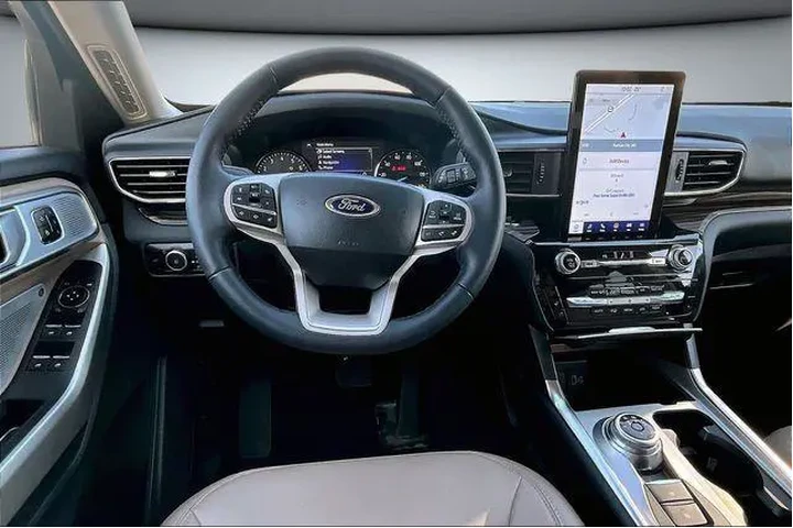 $37000 : Ford Explorer 2023 AWD Limit image 8