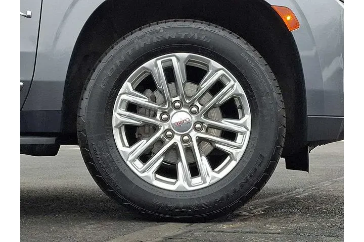 $38444 : GMC Yukon 2021 4x4 SLT 4dr S image 8