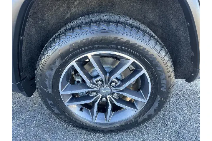 $15581 : Jeep Grand Cherokee 2018 4x4 image 8