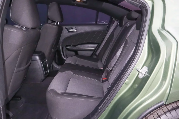 $19988 : 2022 Charger SXT image 8