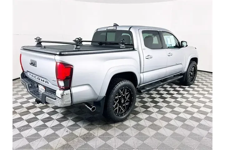$31800 : Toyota Tacoma 2019 4x2 TRD O image 7