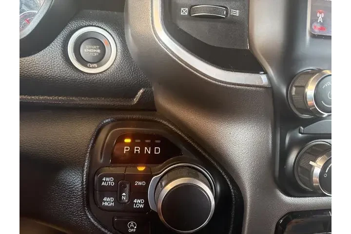 $25022 : Ram 1500 2019 4x4 Big Horn 4 image 9