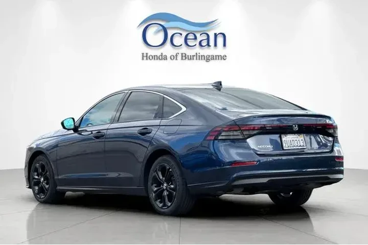 $24991 : Honda Accord 2024 EX 4dr Sed image 6