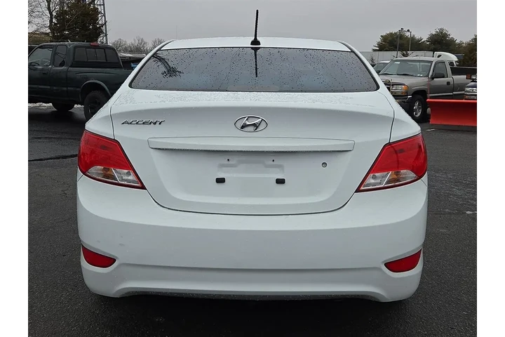 2016 Accent SE 4-Door 6A image 5